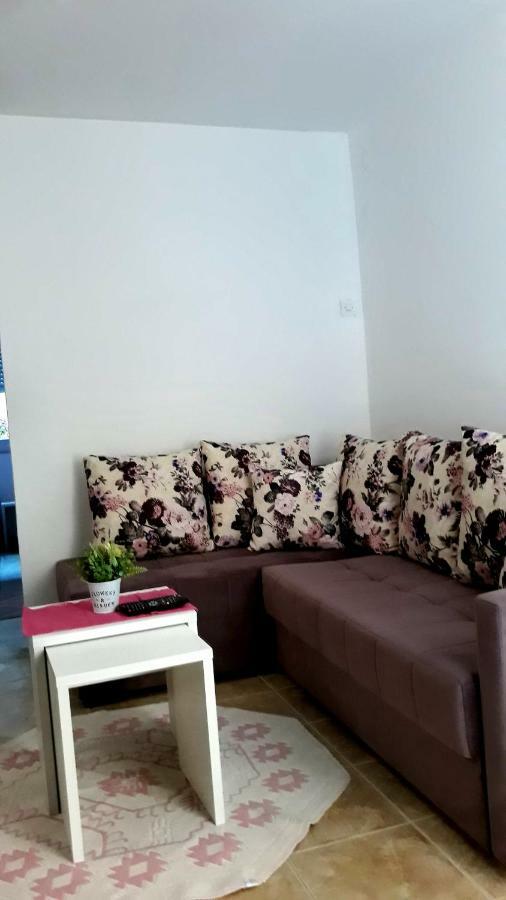 Apartman Tatjana Sutomore Exterior foto