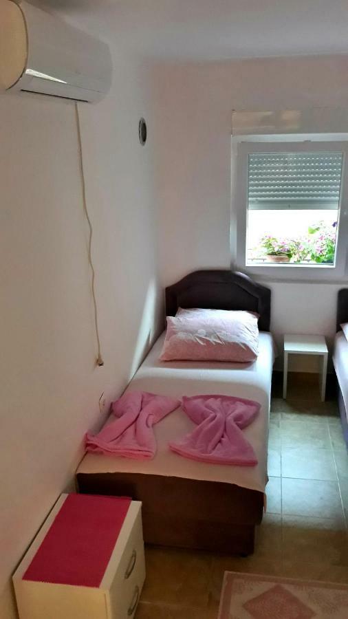 Apartman Tatjana Sutomore Exterior foto