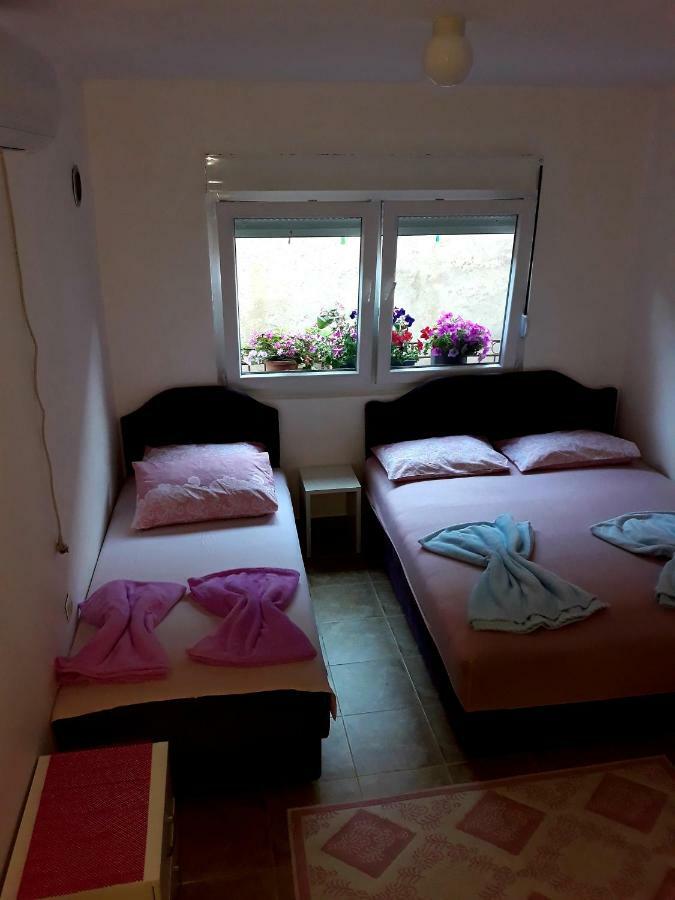 Apartman Tatjana Sutomore Exterior foto